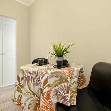 Tysiaclecia Z Balkonem I Darmowym Parkingiem By Renters Апартаменты Катовице