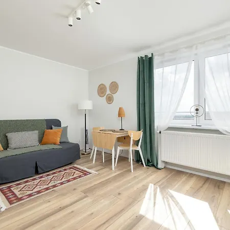 Tysiaclecia Z Balkonem I Darmowym Parkingiem By Renters Katowice