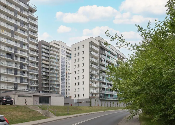 Tysiaclecia Z Balkonem I Darmowym Parkingiem By Renters *